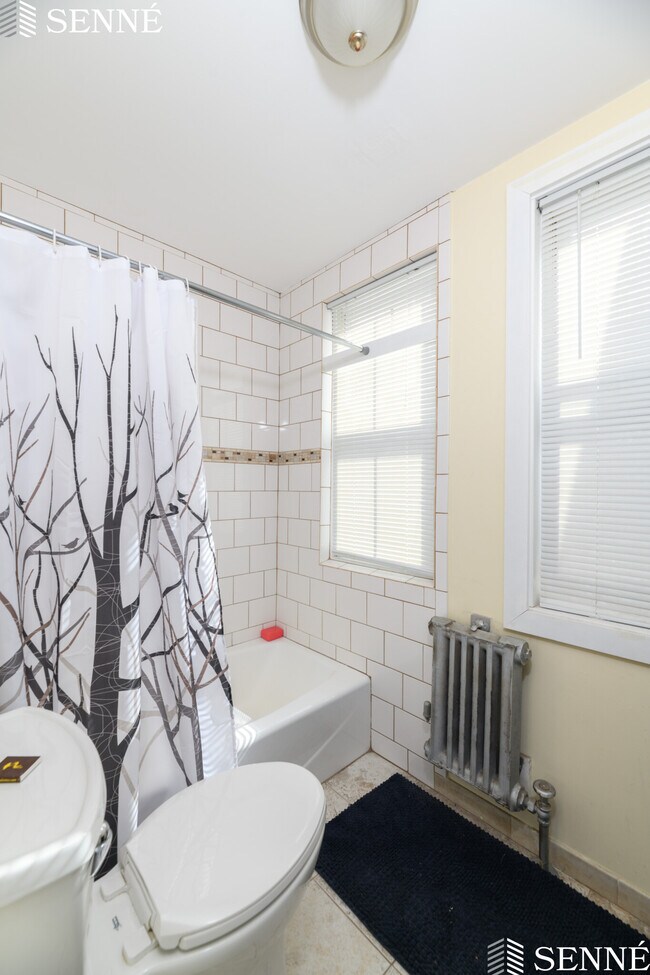 Photo - 49 Laurel St Unit 3