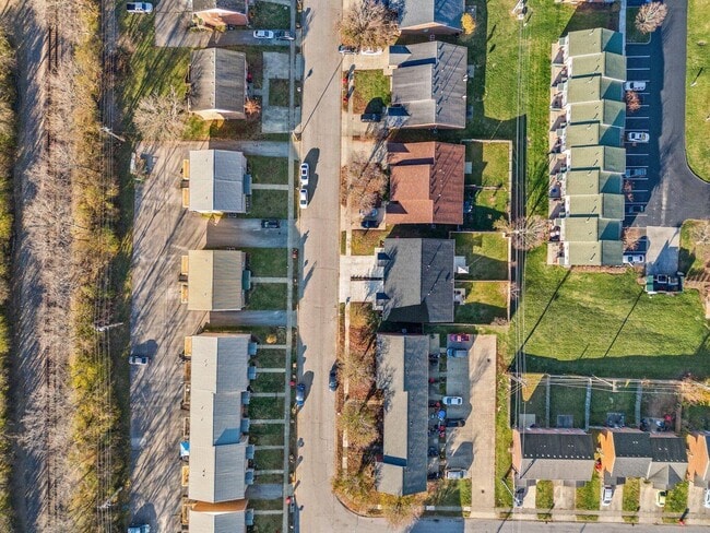 Photo - 154 Garnet Dr