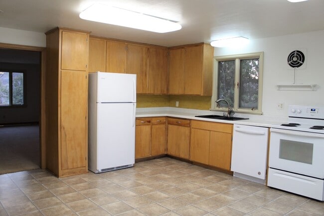 Photo - 318 McKinley Ave Unit 320