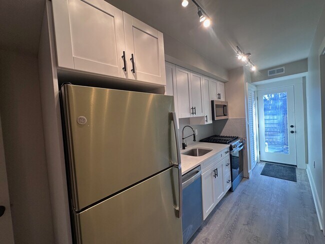 Photo - 1526 2nd St SW