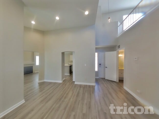 Photo - 274 Spring Hills Ln