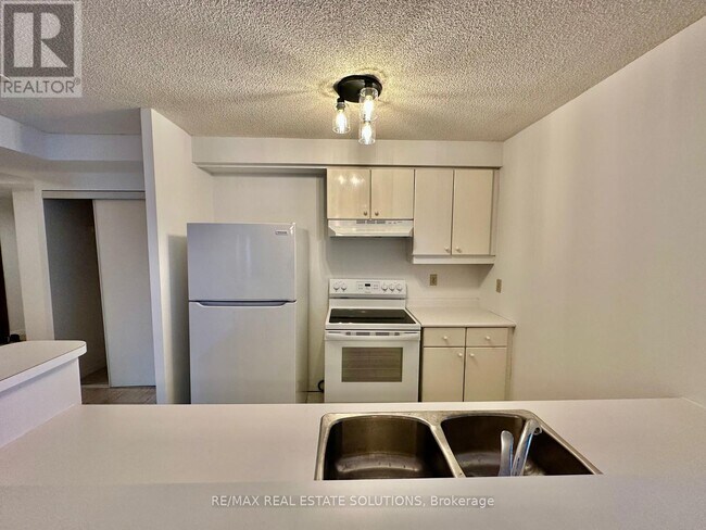 Photo - 10 Yonge St Unité 907