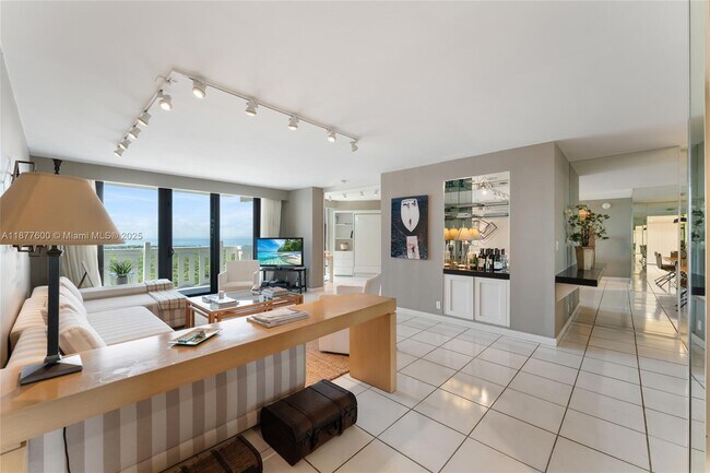 Building Photo - 1121 Crandon Blvd Unit E1206 Rental
