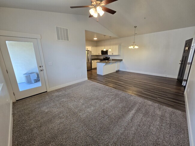 Photo - 1985 N 3330 W