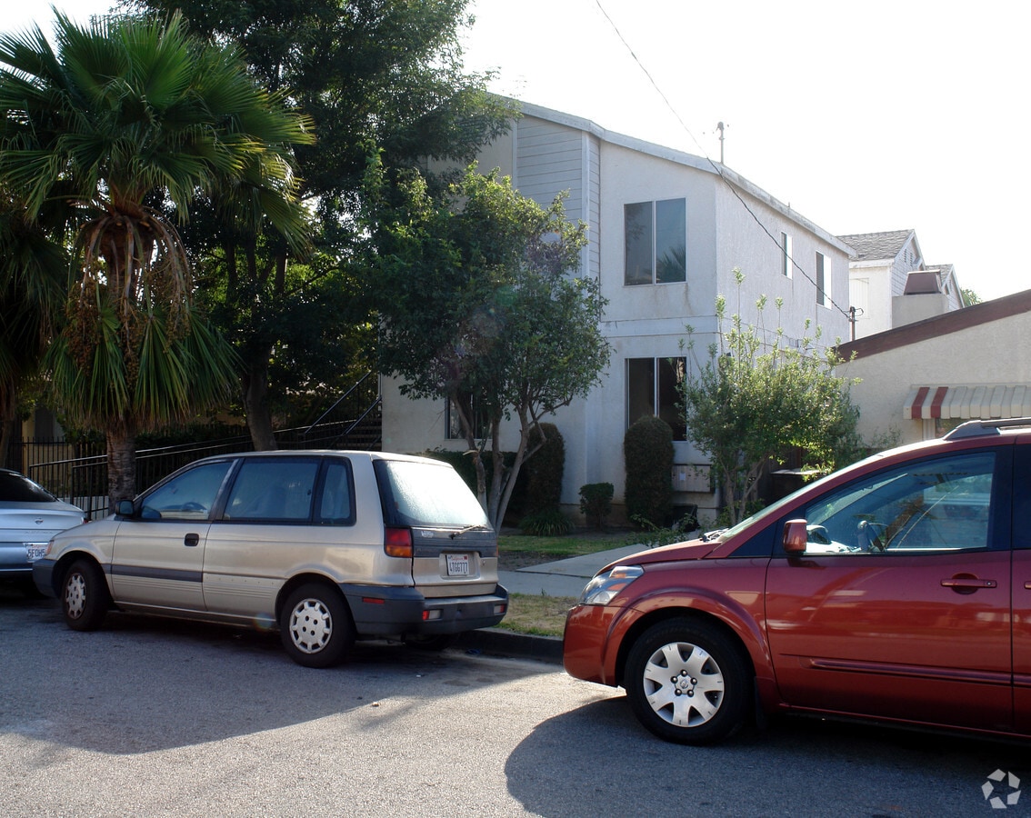Photo - 12700 Freeman Ave