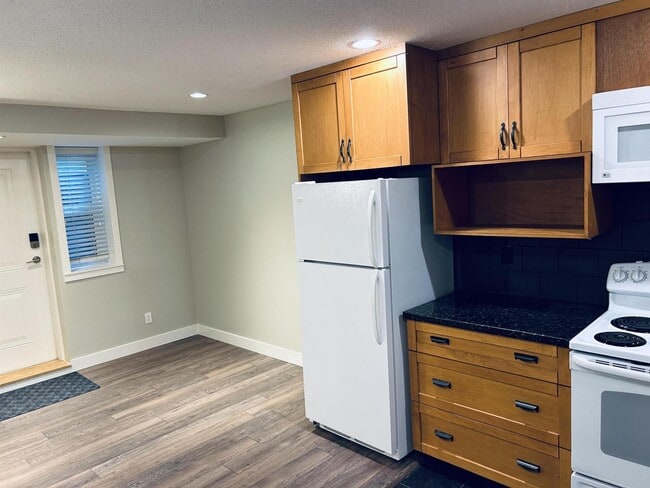 Photo - 281-172A 172A St