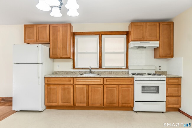 Photo - 24 Pilgrim Ave