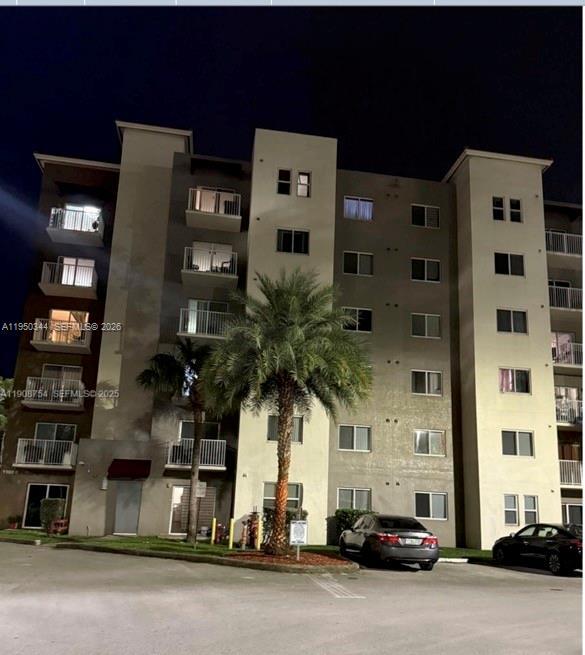 Building Photo - 11060 SW 196th St Unit 607