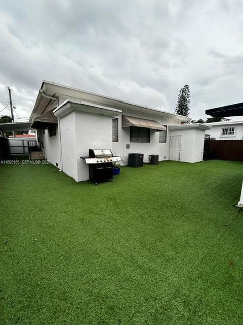 Photo - 1947 NW 33rd St Unidad 1