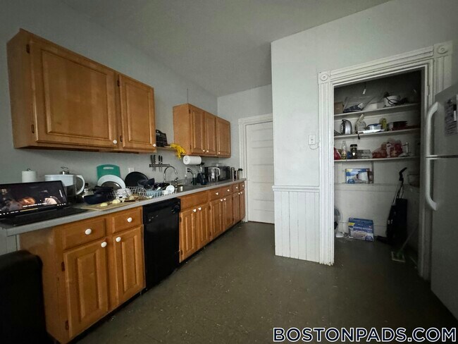 Photo - 140 Calumet St Unit 3