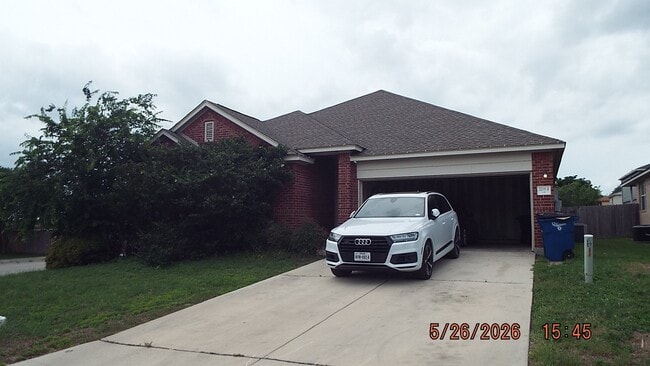 Building Photo - 2064 Dove Crossing Dr