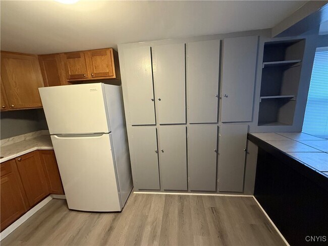 Photo - 127 1/2 Matty Ave