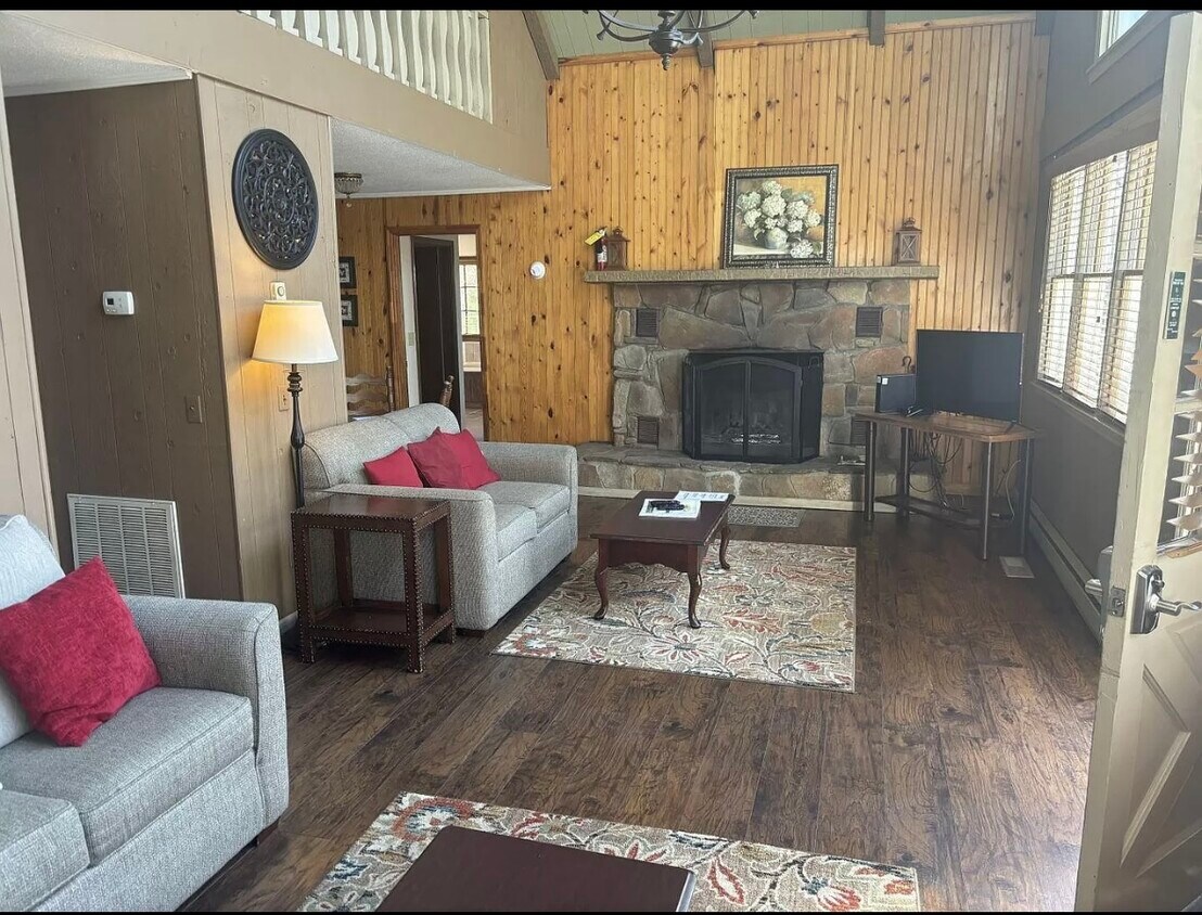Photo - 681 Chalet Village Dr (Dillard, GA)