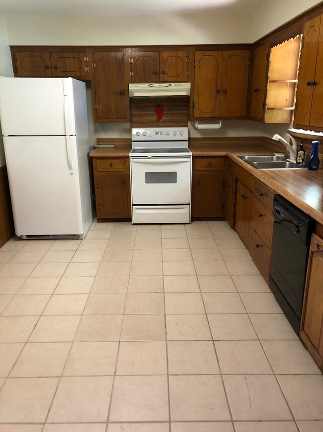 Photo - 241 N Murphy Rd