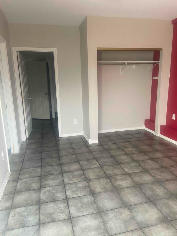 Photo - 4511 Cook St