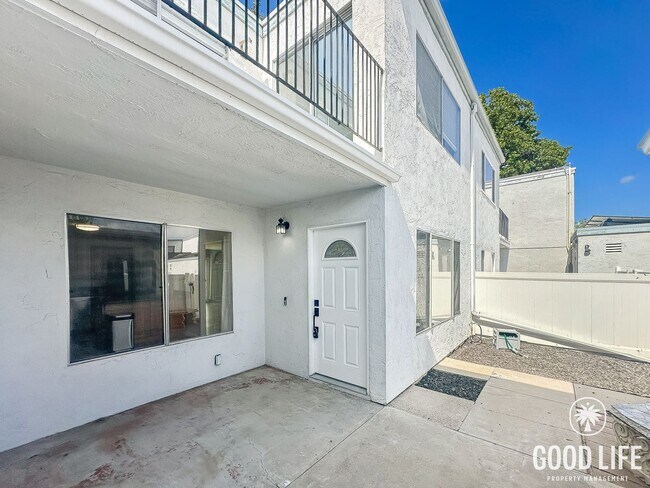 Building Photo - Spacious 3BD/2.5BA Two-Story Condo in Southwest Chula Vista with Kitchen Island, In-Unit Laundry ... Unit 29