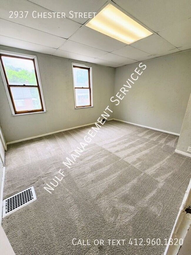 Photo - 2937 Chester St