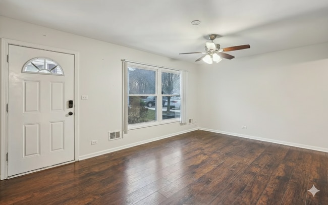 Photo - 1945 Hancock Dr