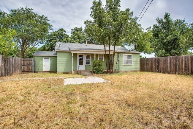 Photo - Pre Leasing for fall 2026! 2/1 in Tech Terrace