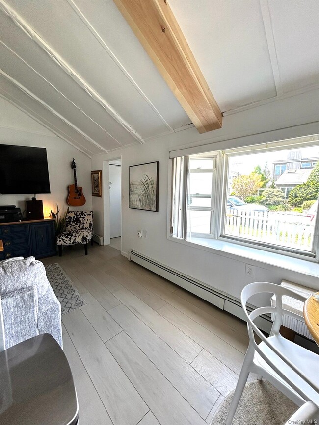 Photo - 800 S 6th St