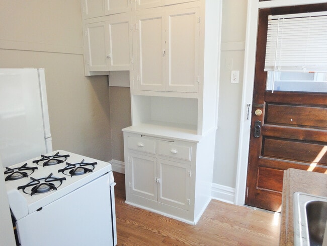 Photo - 1941 Grove Ave Unit 201