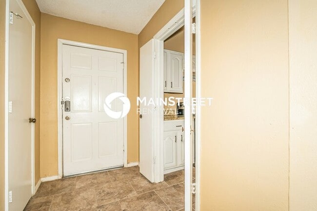 Photo - 3 Bedroom Pet-Friendly Home in Garland, TX...