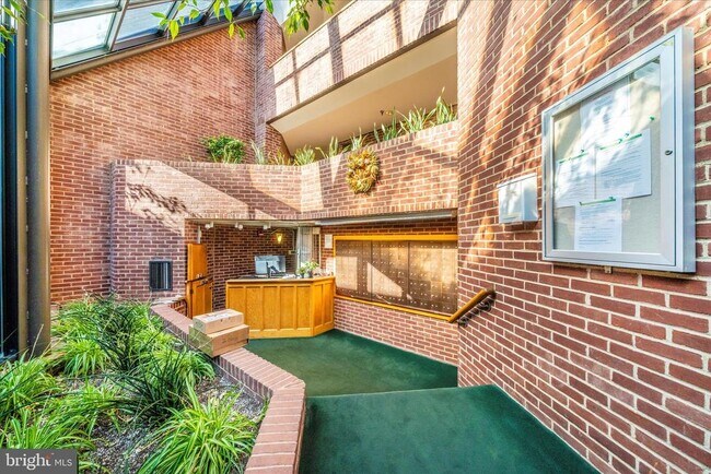 Building Photo - 1080 Wisconsin Ave NW Unit 3001