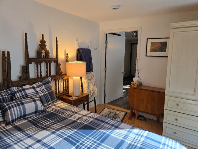 Photo - 167 Howard Rd Unit 2