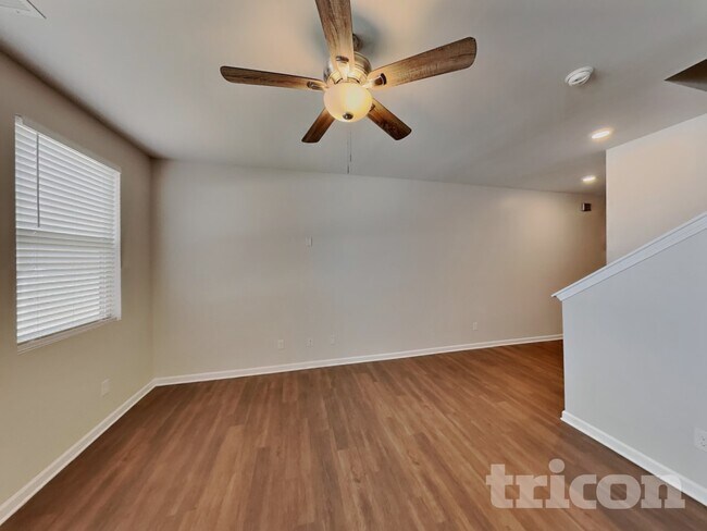 Photo - 8012 Craighead Dr