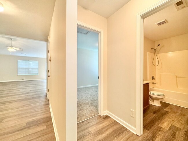 Photo - 3707 Whitworth Dr