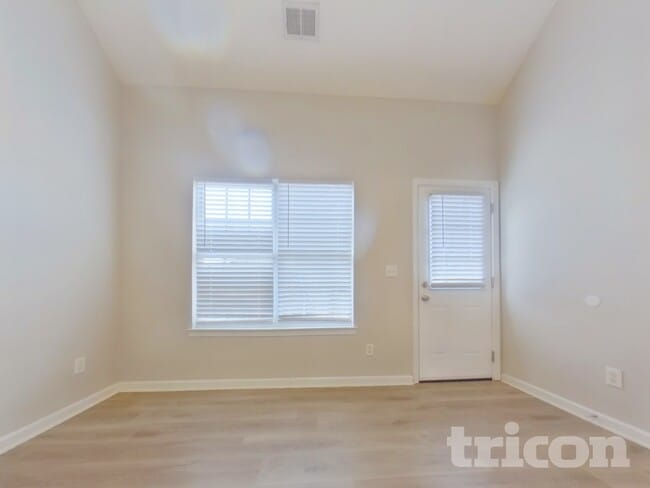 Photo - 17 Shaw Blvd