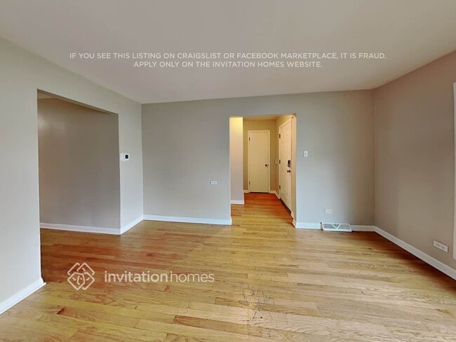 Photo - 10111 S 53rd Ave