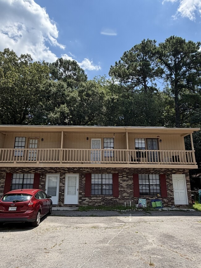 Building Photo - 112 Kimeran Ln
