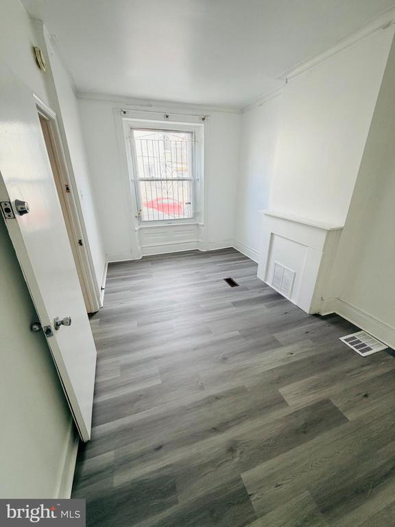 Photo - 2260 N 15th St