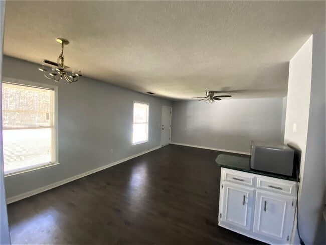 Photo - 205 Courtney Way Unit 2