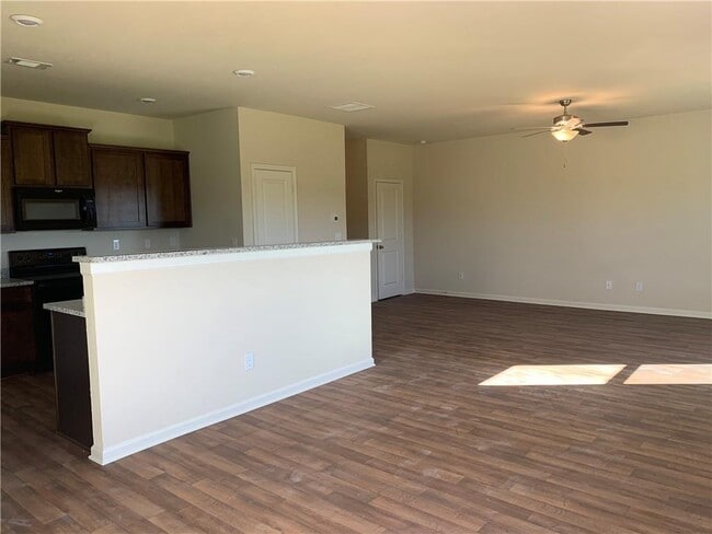 Photo - 929 Independence Ave