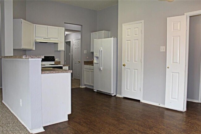 Photo - 1111 Cumberland Dr