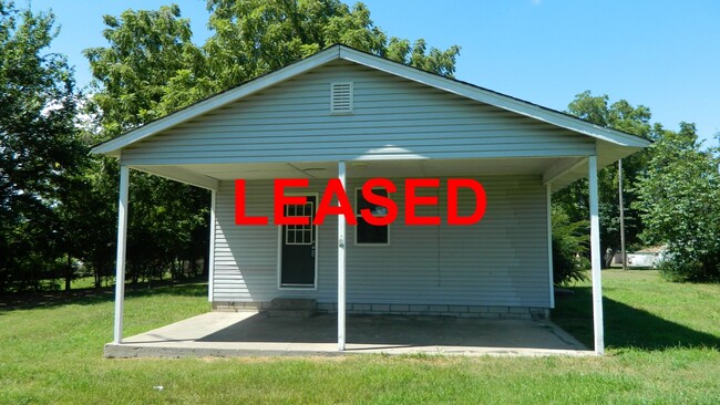 Building Photo - Adorable 2-bedroom 1-bathroom in Lincoln, AR! Rental