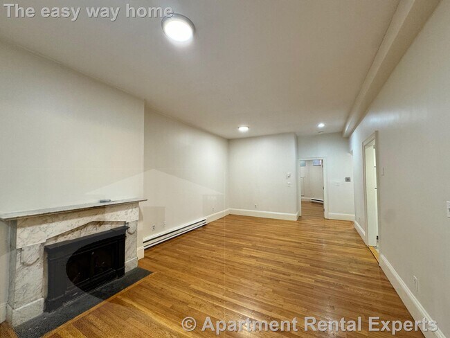 Photo - 10 Yarmouth St Unidad #1