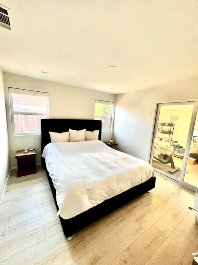 Photo - Centrally located 3 bed , 2 bath home