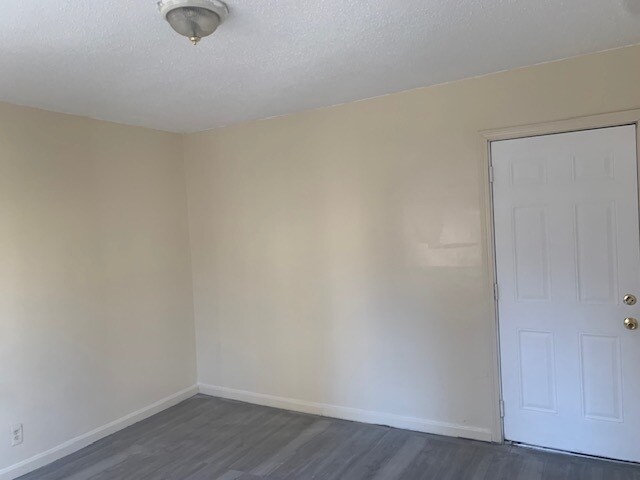 11-13 Arnold St