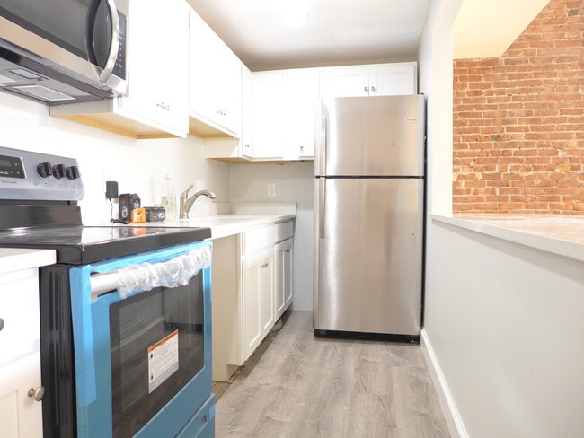 Photo - 688 Massachusetts Ave