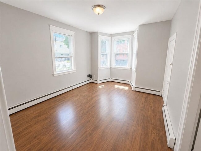 Photo - 74 Sutton St Unit 1