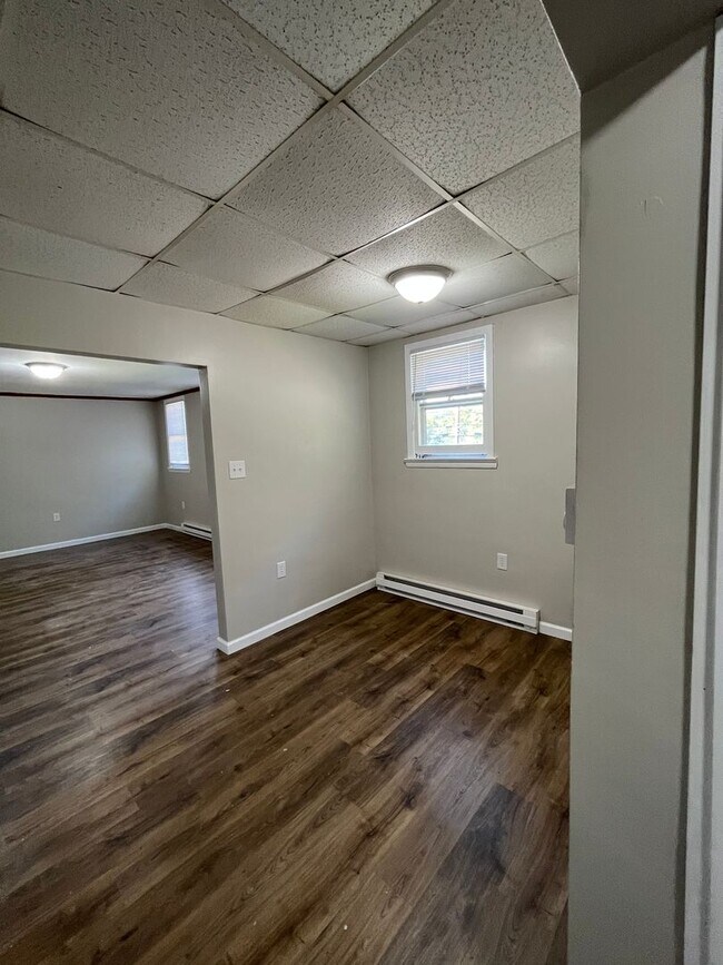 Photo - 480 Spruce Hollow Rd Unit Apt C