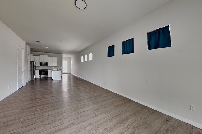 Photo - 3109 King Palm Dr