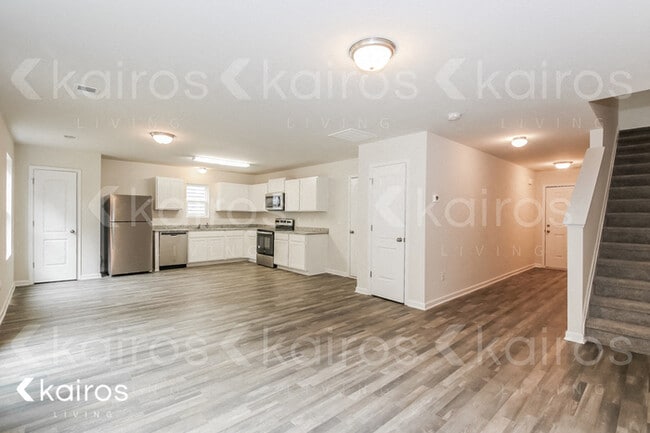 Photo - 266 Christopher St