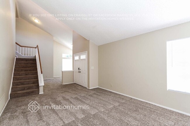 Photo - 330 Templeton Dr