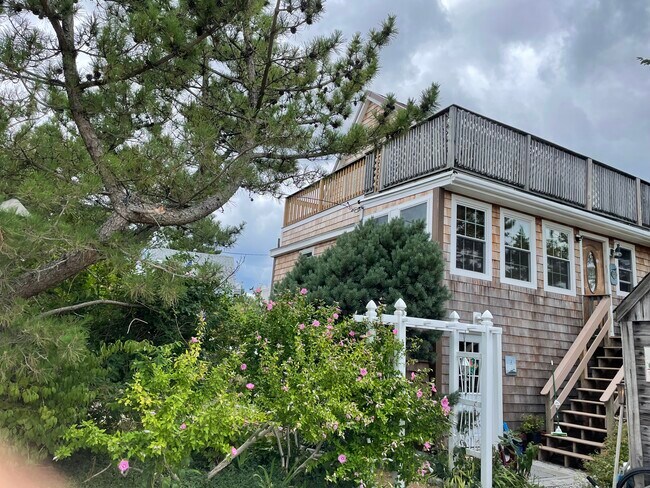 Photo - 8 10th St Unit #1