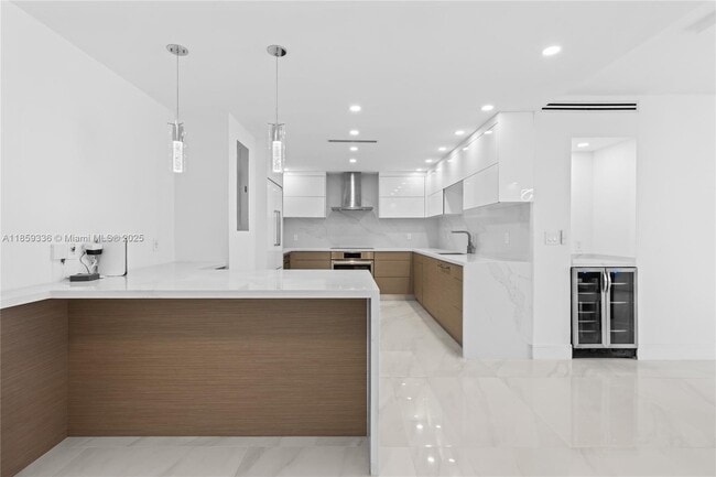 Building Photo - 9801 Collins Ave Unit 20G Rental