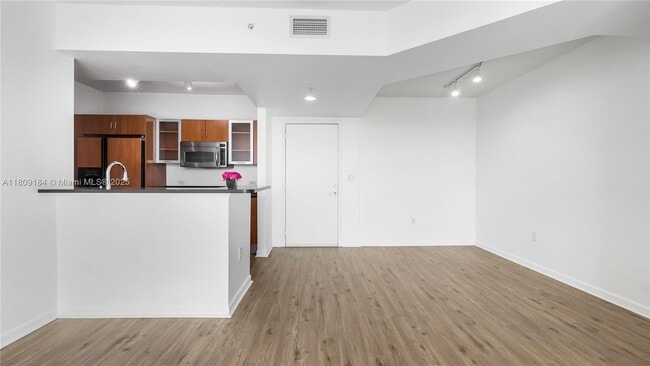 Photo - 18800 NE 29th Ave Unit 1012